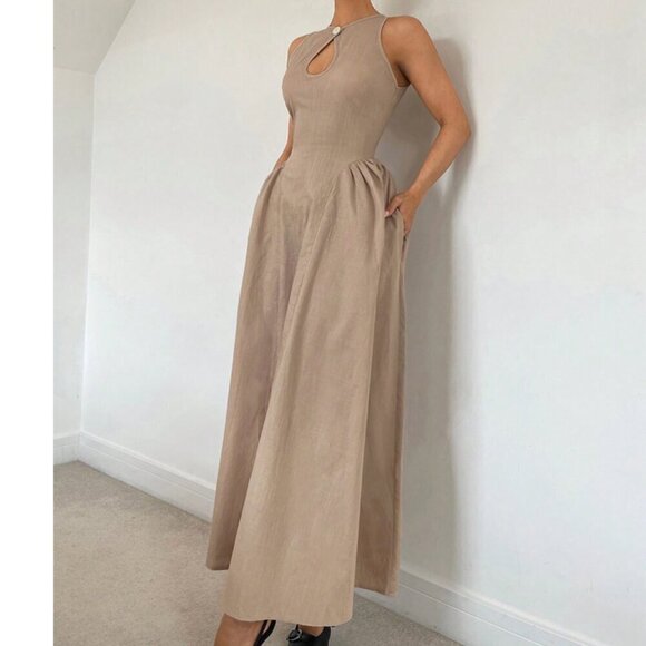 Hollow Front Cinched Waist A-Line Side Ruched Maxi Dress tan - Picture 3 of 7